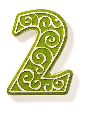 Ceramiczny numer domu, cyfra 2 jasnozielona, ręcznie robiona, pracowniazona
