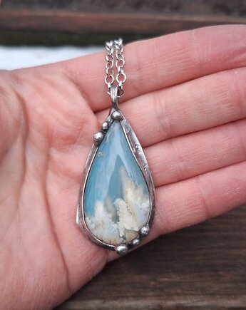 W chmurach - wisiorek, po drugiej stronie lustra