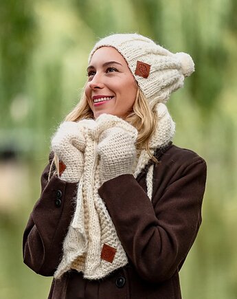 Czapka MERINO Smile Beżowy ecru + podszewka JEDWAB, Brain Inside