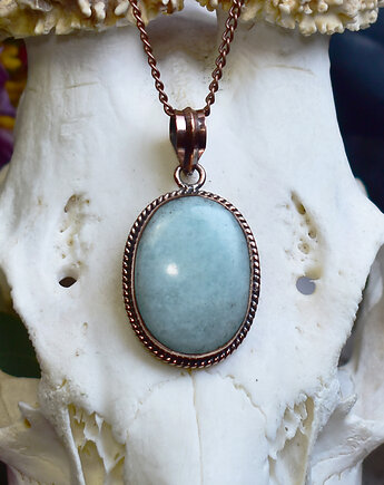 Miedziany wisiorek z amazonitem w prostej ozdobnej oprawie, Spirit Of Copper