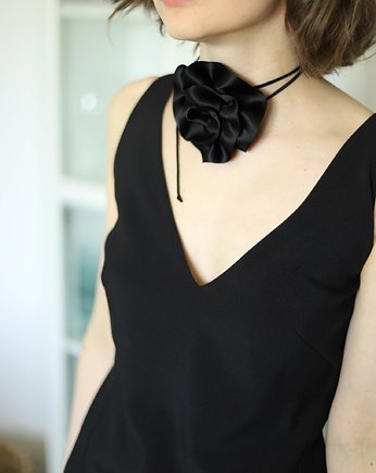 Czarny jedwabny choker, Celina Parysów