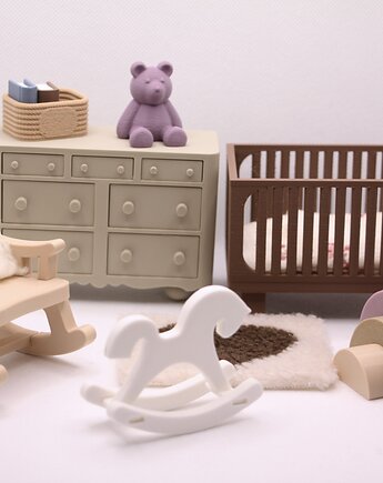 Pokoik dla dzidziusia - fioletowe dodatki Zestaw mebelków dla myszek i lalek, Vos Reves Toys