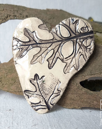 Ceramiczne serce z liśćmi - magnes, dekor skandynawski, Bea Fine Arts