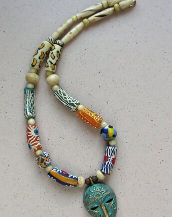 Afrikana- naszyjnik z koralikami Krobo, Antilica