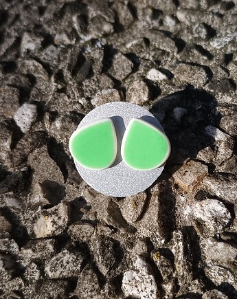 Kolczyki ceramiczne zielone łezki, biżuteria z talerzy