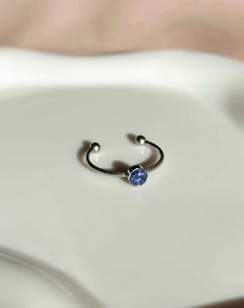 Regulowany pierścionek z kwiatami, Colie