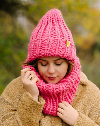 Różowy komplet zimowy czapka i komin Peruvian WOOLY, sploteka