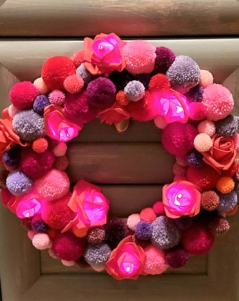 Wieniec SWIECACE ROZE, Lovekulkowe