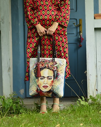 Frida, MAY