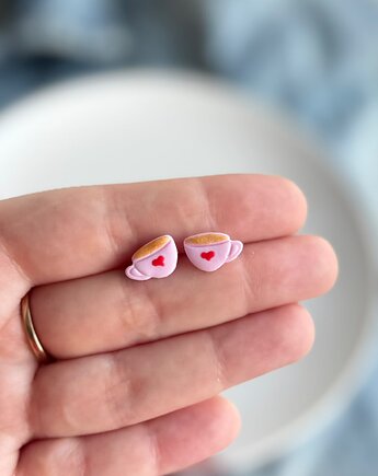 Kolczyki sztyfty z filiżankami, Wypieczone