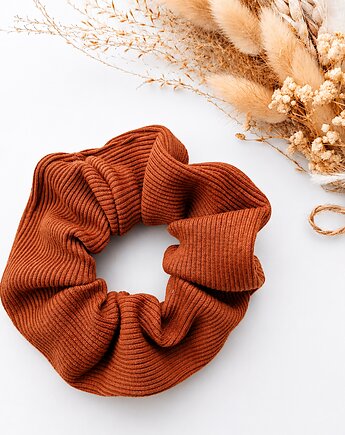 Frotka scrunchie z prążkowanej dzianiny - brązowy, Moni Made of Natural Individuality