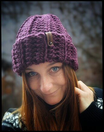 Ciepła czapka szydełkowa Basic Śliwka, Ciotka Matylda