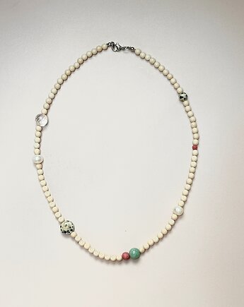 Naszyjnik z kamieni, Konevka store