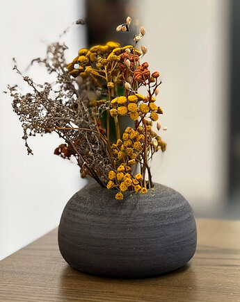 Wazonik ciemnobrązowy, Pracownia wspólna