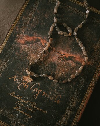 Naszyjnik z szarych kamieni, MAYBEJWLR