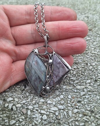 Razem raźniej - wisiorek, po drugiej stronie lustra