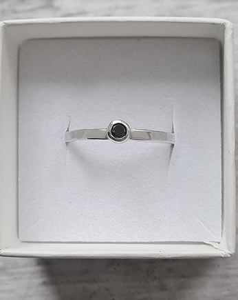 Czarny diament 3mm - srebrny pierścionek, COCONUT