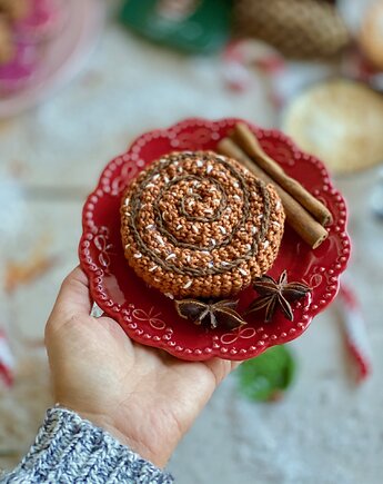 Szydełkowa cynamonka, Misio Zdzisio