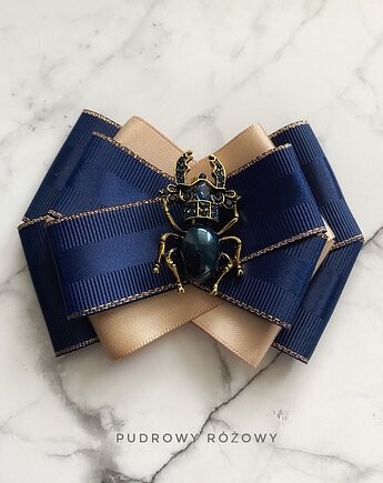 Brosza z cudnym granatowym Owadem New Jesień, Pudrowy Różowy