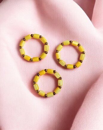 Żółty pierścionek : summer : masa perłowa, hematyt, kaktusia