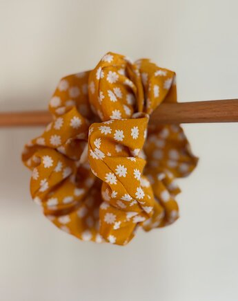 Scrunchie, frotka, gumka do włosów,  akcesoria do włosów, prezent dla druhen, HANDMADE crochet by Klaudia