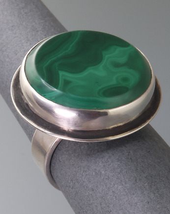 Pierścionek z malachitem