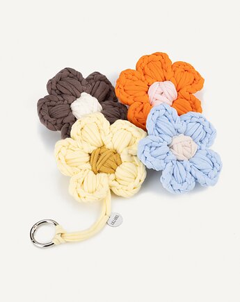 Breloczek kwiatek  charms do kluczy do torebki  brązowy, Lillabel Pet Brand