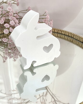 Ozdobny zajączek/ królik z gipsu dekoracyjny 80x90x20mm, Coccola JEWELLERY