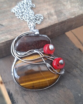 Brązy i czerwienie - wisiorek, po drugiej stronie lustra