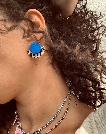 Kolczyki Dalmatyńczyki Utramaryna, Hellaclay