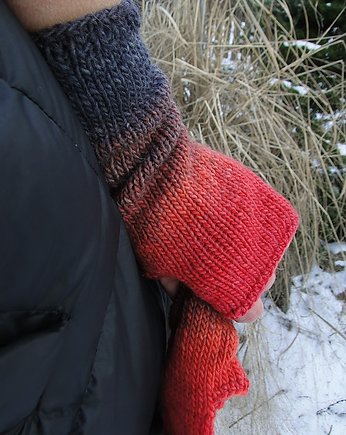 ombre z czerwienią / mitenki, agat handmade