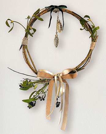 Wianek ze złotą kokardą, Dzikie  Wianki