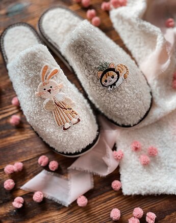 Kapcie damskie z królikiem i kotem Dzień babci, Apollie&co