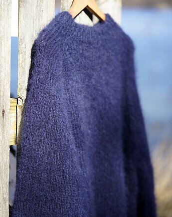 Sweter Azure, Karolina Herra