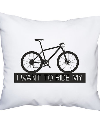 Poduszka. I want to ride my, studioixi