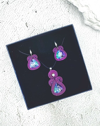 Fioletowy komplet sutasz z kryształami 