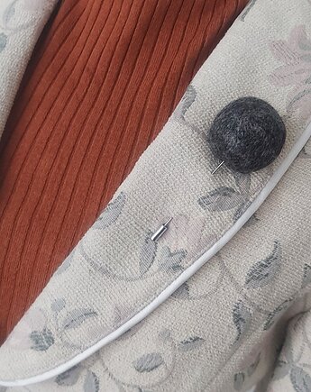 Szpilka broszka kula XL, vestirse!