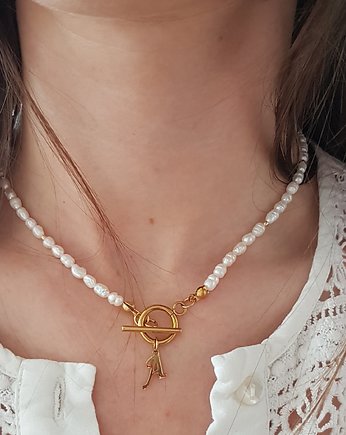 Choker z pereł z literką B, LEI handmade 