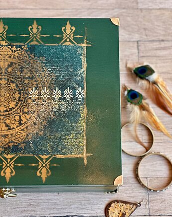 Kufer boho na biżuterię, mandala, prezent, złote dodatki, zieleń, Monique Art