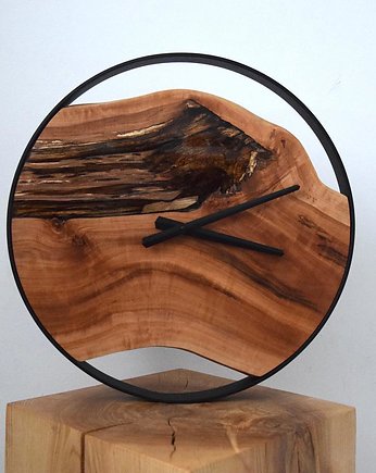 Zegar z drewna jabłoni z bezbarwną żywicą w metalowej ramie, LineWood