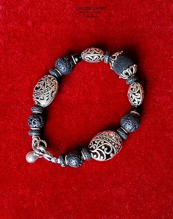 Bransoletka z lawą wulkaniczną i pięknymi ażurowymi ozdobami w stylu vintage, Galeria Limart