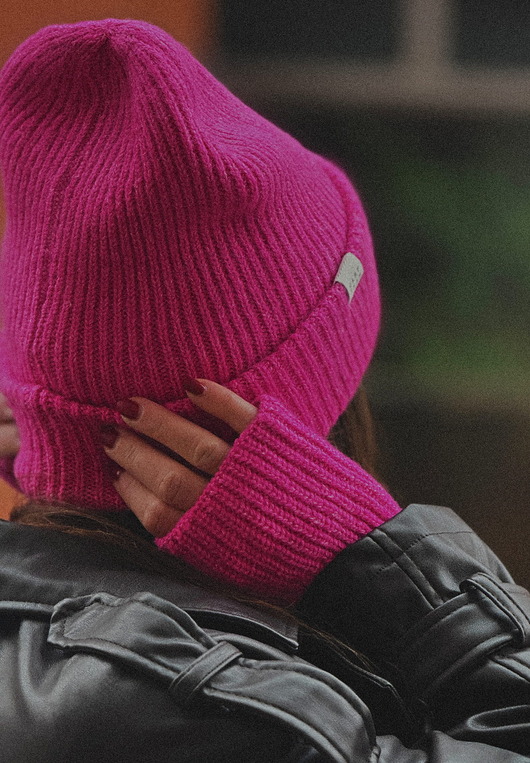 czapki damskie Zestaw zimowy różowy - czapka i mitenki