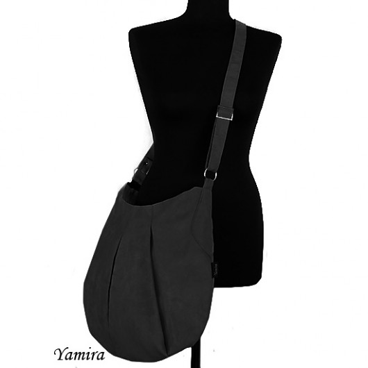 XXL round and beauty black yamira
