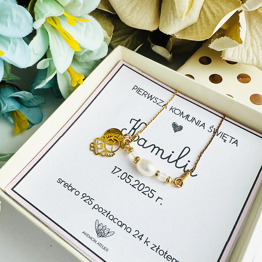 komunia - pozostałe Bransoletka na komunię z literką i aniołkiem-  prezent  KOMUNIA