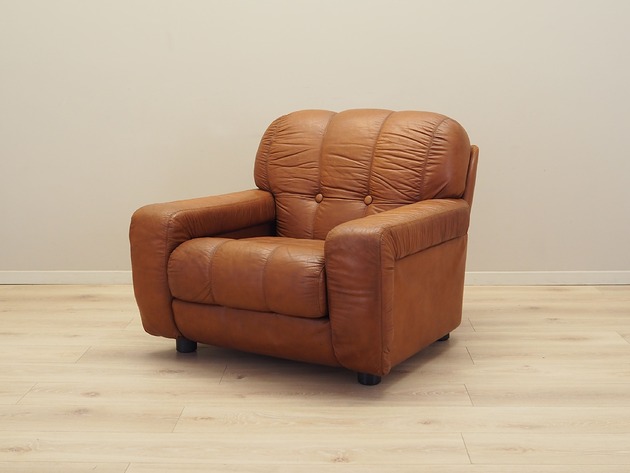fotele Fotel brązowy, włoski design, lata 70, produkcja: Włochy
