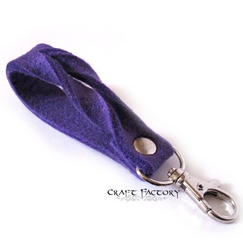 Blueberry - filcowy brelok Craft Factory
