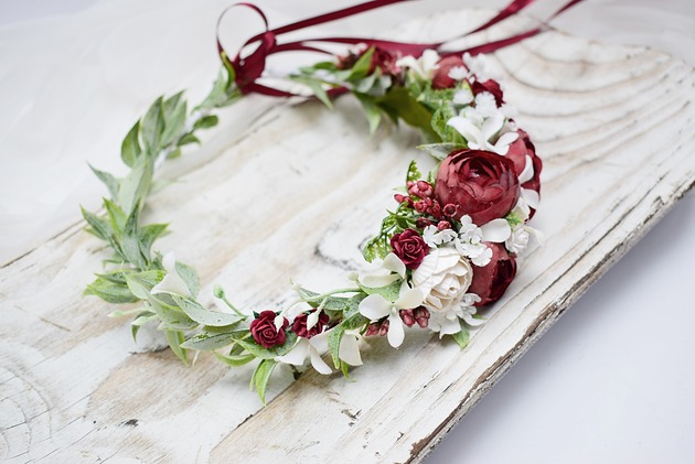 Ślubne ozdoby do włosów Wianek ślubny bordo biel zieleń