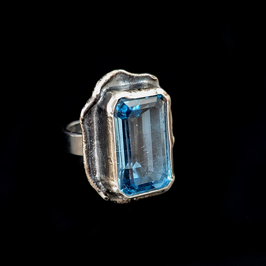 pierścionki srebrne Pierścionek barokowy niebiański topaz