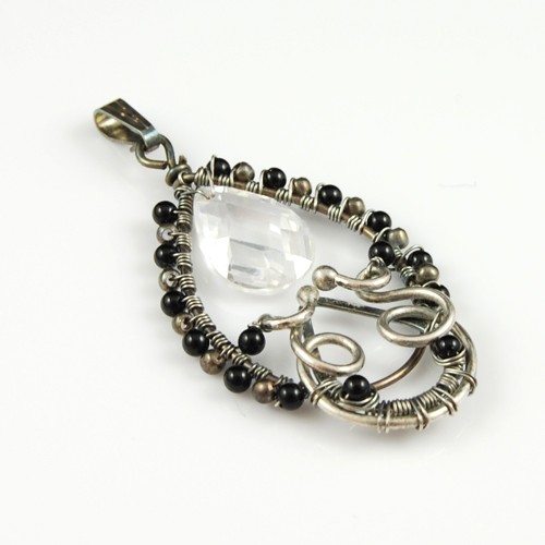 Black crystal Insignity