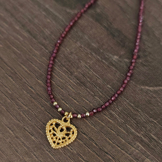 złote naszyjniki Naszyjnik Granat z sercem